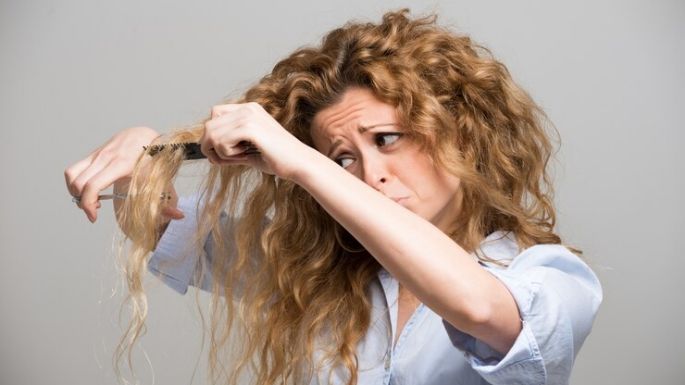 ¡No lo cortes demás! Conoce cuánto y cuándo debes cortar tu cabello sin afectar su largo