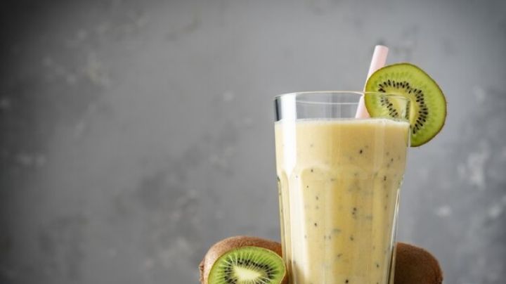 Mejora tu metabolismo con este batido de kiwi con yogurt
