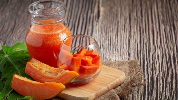 Olvídate del estreñimiento con este rico jugo de papaya con amaranto