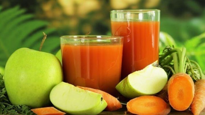 Jugo antioxidante: Mezcla los beneficios de la zanahoria, manzana y apio
