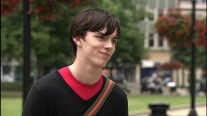 Descubre lo que sucedió con la carrera de Nicholas Hoult tras protagonizar 'Skins'