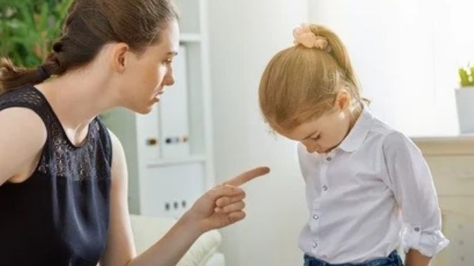 Maternidad consciente: Acciones a las que no debes obligar a tu hijo