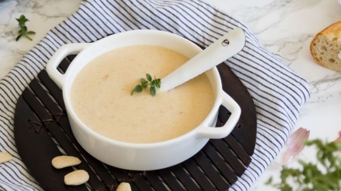 ¿Quieres probarla? Acompaña la carne con esta suave salsa de almendras