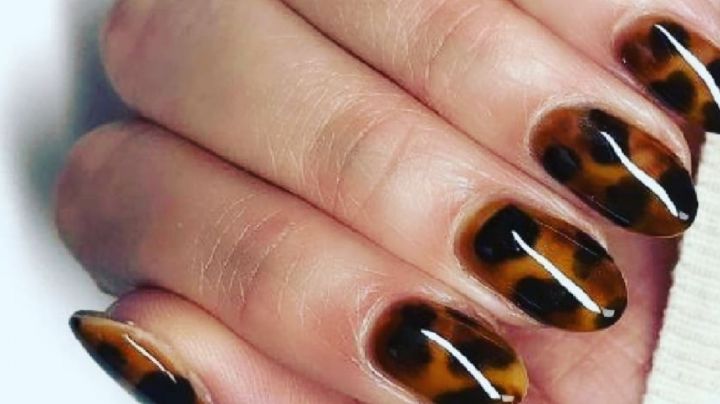 ¿Conoces la manicura carey? Convierte en toda una nail artist con esta técnica