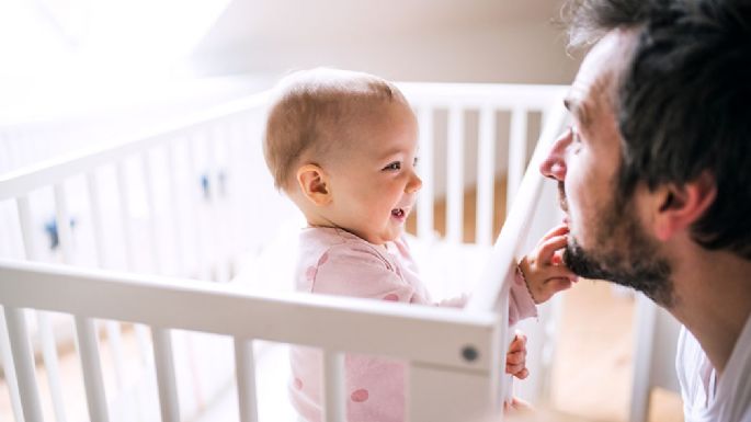 Cuándo y cómo pasar a tu bebé de la cuna a su cama