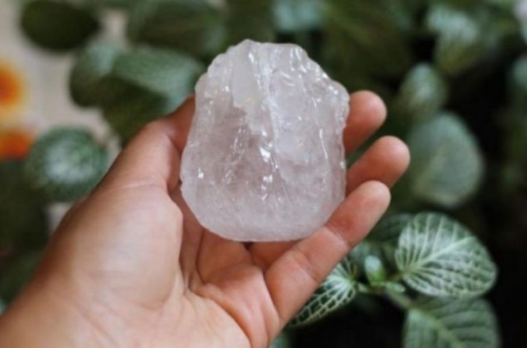 Cómo limpiar las energías con piedra de alumbre