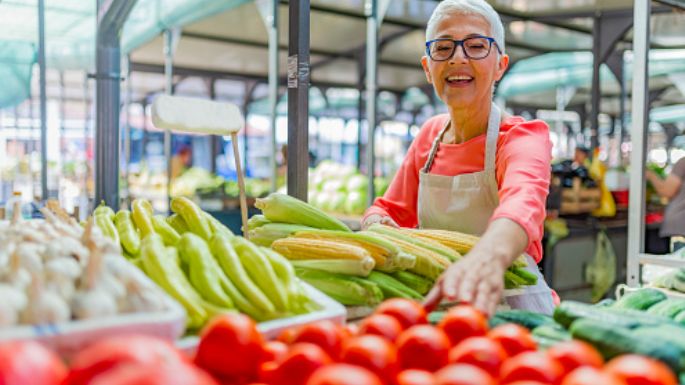 Reciclaje: ¿Cómo armar una bolsa para el mandado?