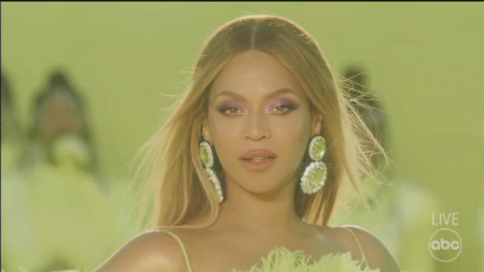 Beyoncé, impecable: Interpreta 'Be Alive' en los premios Oscar 2022