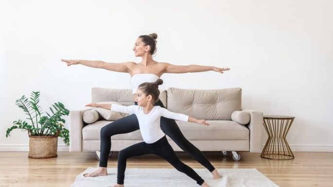 Yoga en familia: Posturas de yoga que puedes practicar con tus hijos