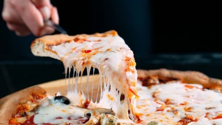 ¡No querrás dejar de comerlas! Aprende a preparar estás pizzas de coliflor