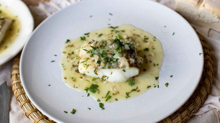 ¡Perfecto para Cuaresma! Paso a paso para preparar bacalao en salsa verde