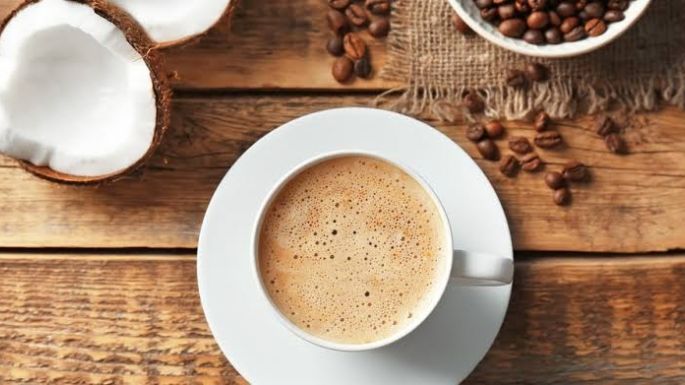 Pasa una tarde amena con este café frío de coco