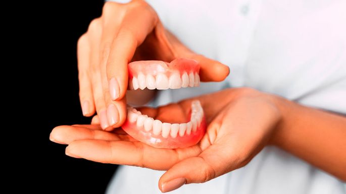 Tips de limpieza para la dentadura postiza