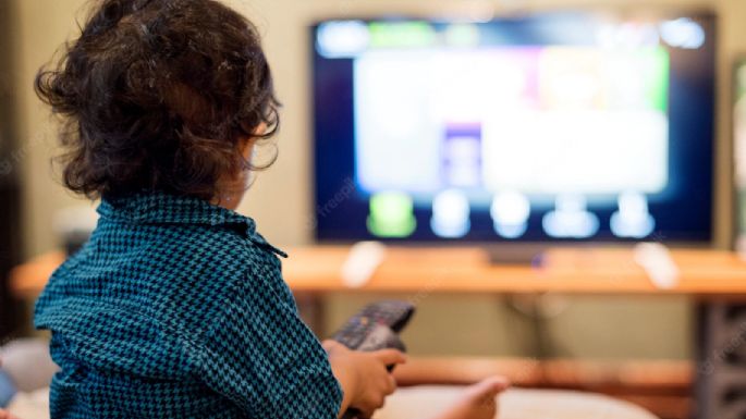 'Binge-watching': Qué hacer cuando los niños hacen maratones de series