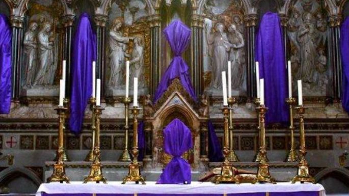 Semana Santa: ¿Por qué se cubren las imágenes religiosas con tela morada?