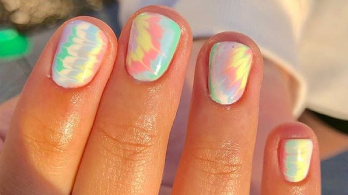 Manicura 'tie-dye': El diseño de uñas que todas querrán en los próximos meses