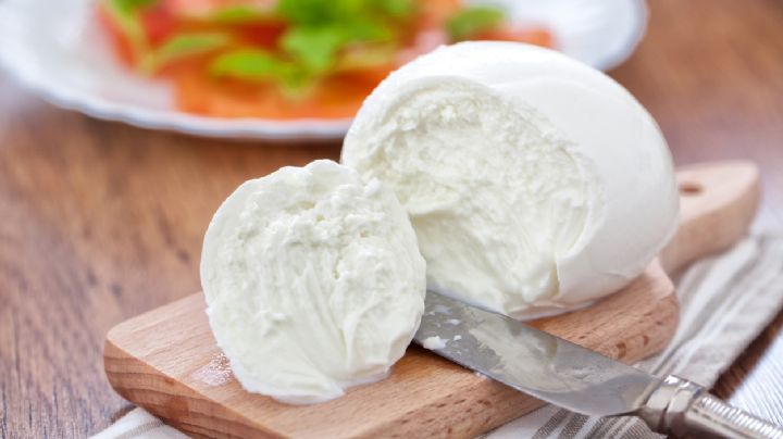 ¿Te gusta el queso? Aprende a hacer esta versión casera del delicioso mozzarella