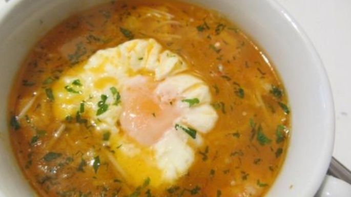 Rápido y nutritivo: Sopa de huevo para el desayuno