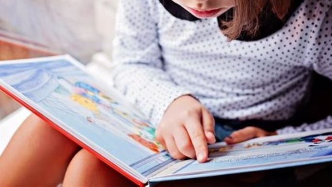 Día Internacional del Libro: 5 beneficios de fomentar la lectura temprana en niños