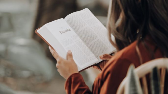 Día Internacional del Libro: 8 lecturas que debes hacer al menos una vez en la vida