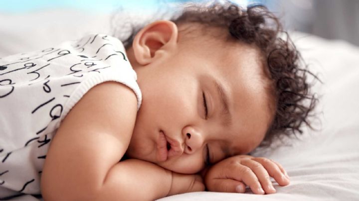 No solo les sirve para descansar: Conoce por qué tu bebé nunca debe saltarse la siesta
