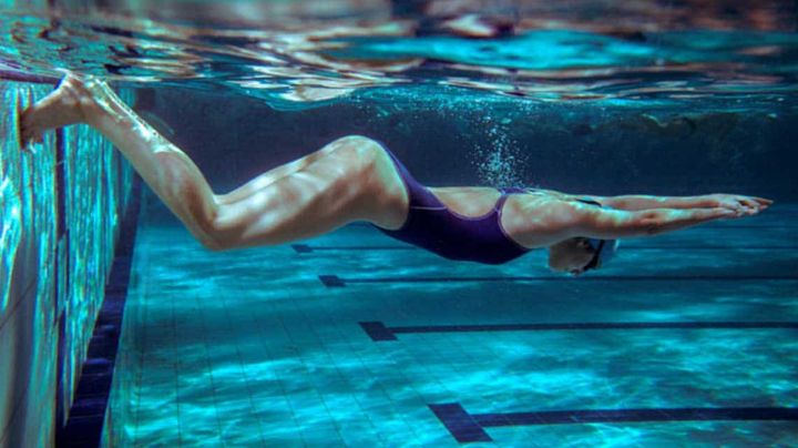 Beneficios de practicar natación; no dudes más en inscribirte a este deporte
