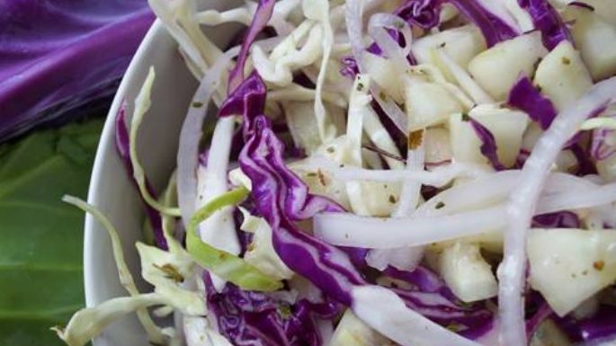 Dale una oportunidad: Prepara una ensalada de repollo con pepino
