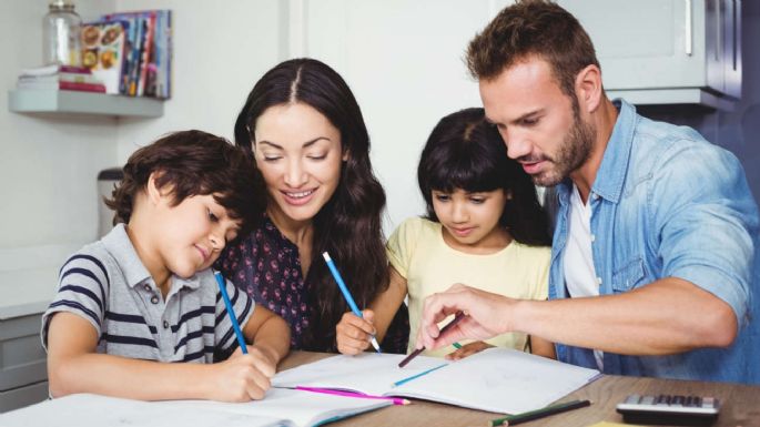 Maneras de ayudar a tus hijos en su rendimiento escolar para mejores calificaciones