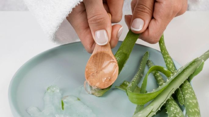 Prepara tu propio polvo de aloe vera para disminuir la aparición de arrugas en la cara