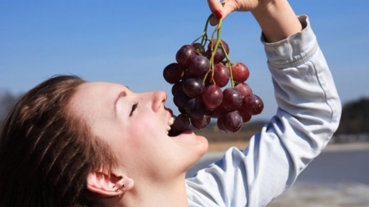 Piel como nueva: Mascarilla de uvas y vitamina E con efecto bótox
