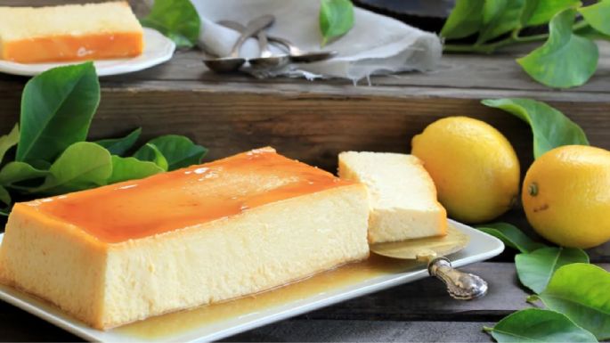 Celebra a mamá este 10 de mayo con un exquisito flan de limón y queso