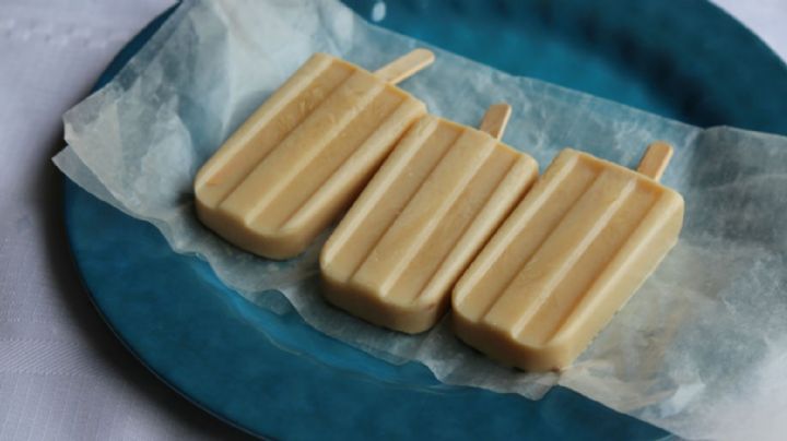 Supera el calor con una deliciosa y refrescante paleta helada de dulce de leche