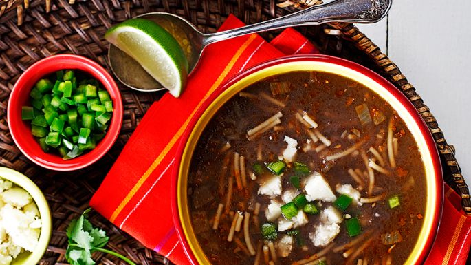 Se ve deliciosa y sabe mejor: Paso a paso para preparar sopa de frijol con fideo