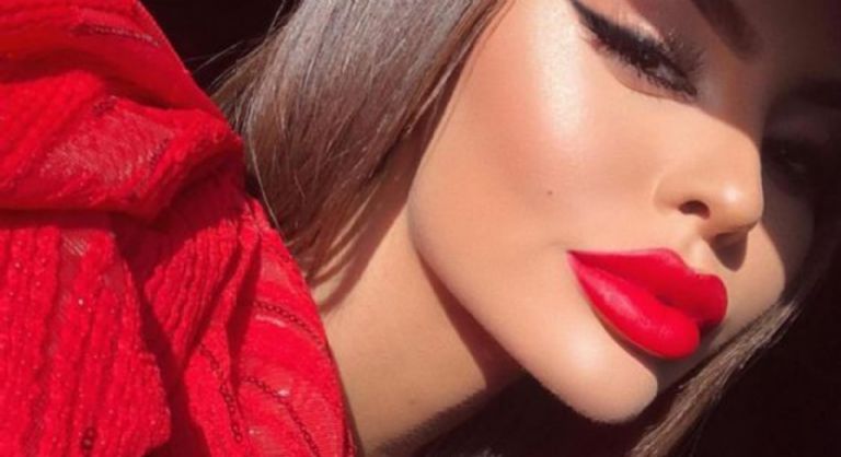 Por qué el labial rojo esta de moda en el 2023