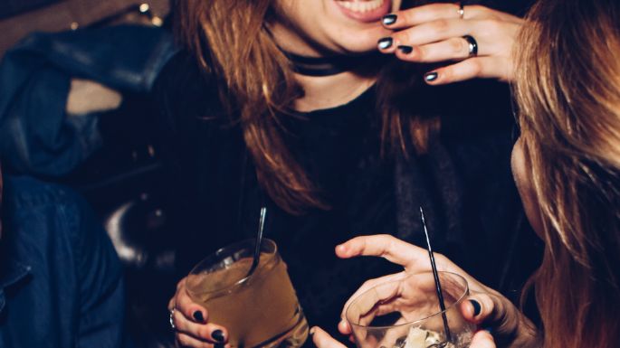 'Drunk Instagramming': Conoce los peligros de esta práctica durante una noche de copas