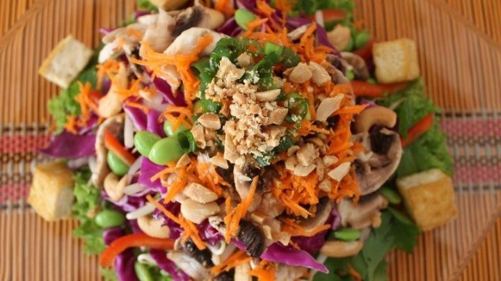 Ensalada Thai: Así se prepara el platillo que te hará enamorarte de la comida sana