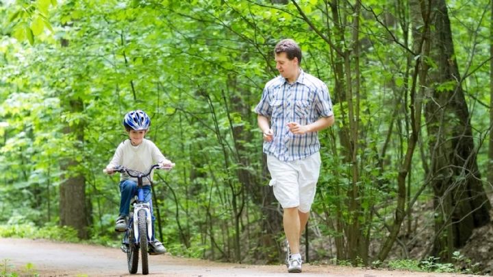 Las aventuras, el mejor tipo de juego para tus hijos y su salud mental, según la ciencia