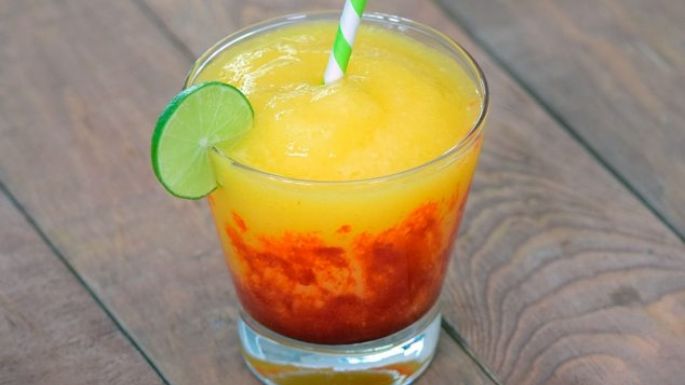 Cóctel baby mango: Un bebida refrescante con un ligero toque de vodka