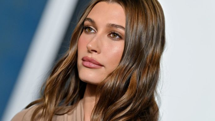 'Half wave': Tutorial para recrear el peinado con ondas ligeras, favorito de Hailey Bieber