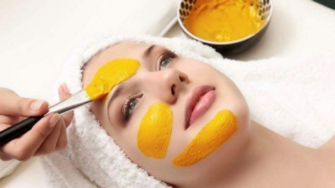 Recupera la firmeza de tu rostro con ayuda de esta mascarilla de plátano y huevo
