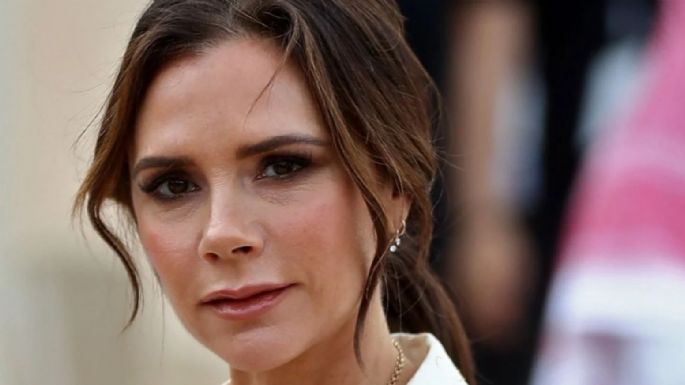 Sácale provecho a tu mirada al tapar las ojeras con este truco de Victoria Beckham