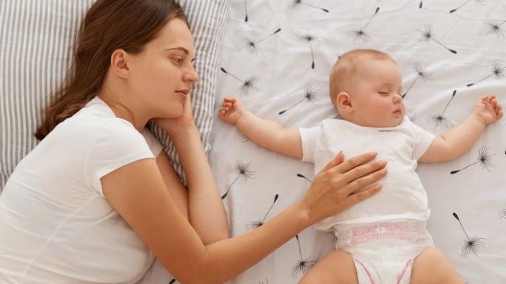 Rituales que ayudarán a relajar a tu bebé por la noche para conciliar su sueño