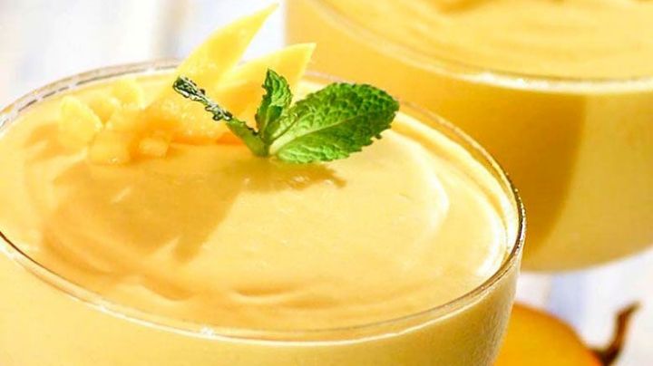 Prepara este exquisito mousse de mango; perfecto para refrescarte en esta época de calor