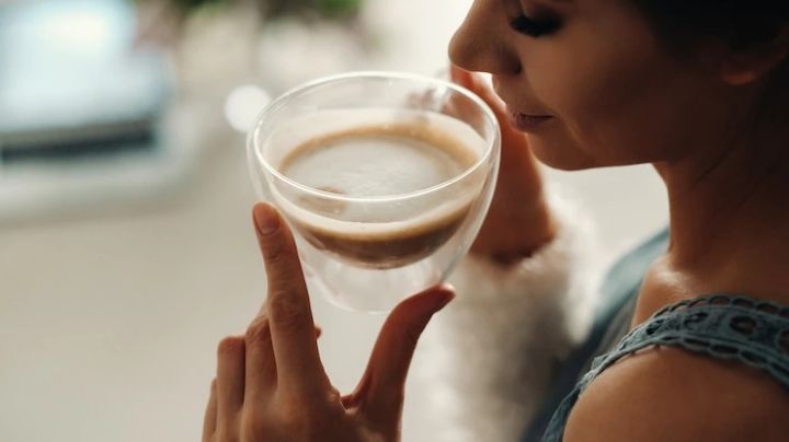 Bebidas saludables que puedes consumir para sustituir tu taza de café durante el desayuno