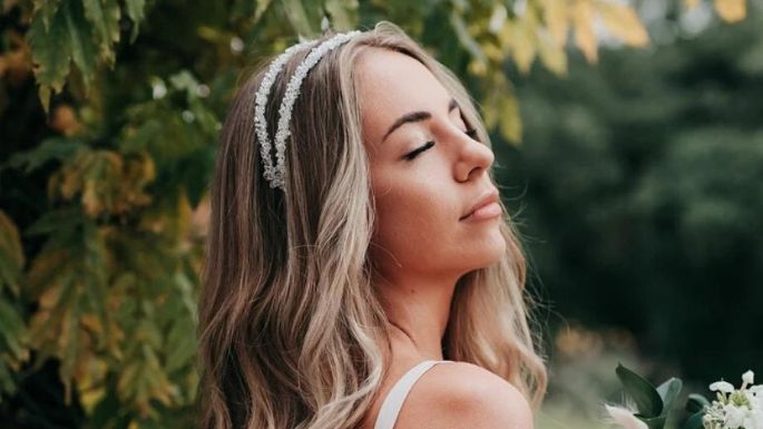 Doble diadema, la nueva tendencia para llevar estos accesorios en sus distintas formas