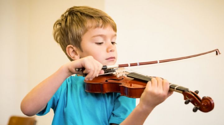 Instrumentos musicales que ayudarían al desarrollo de tus hijos pequeños