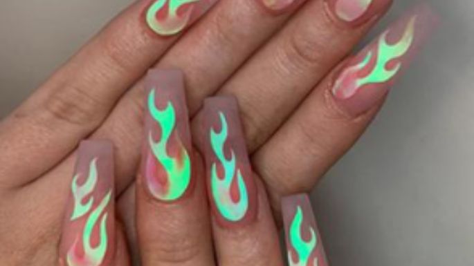 Uñas en llamas: Impacta a todos con estas ideas de manicura de fuego