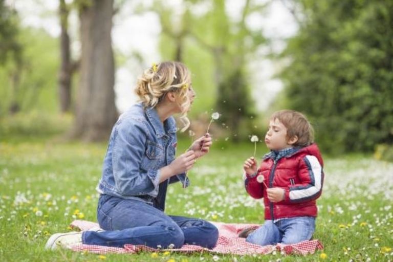 Cómo criar niños amorosos