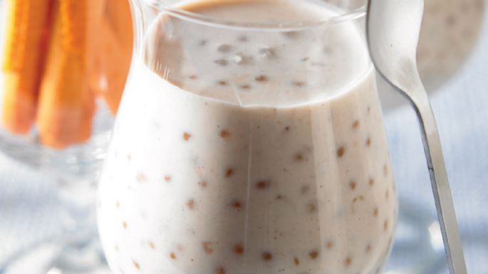 Añádele un poco de sabor a la tapioca al hacer esta versión con licor de café