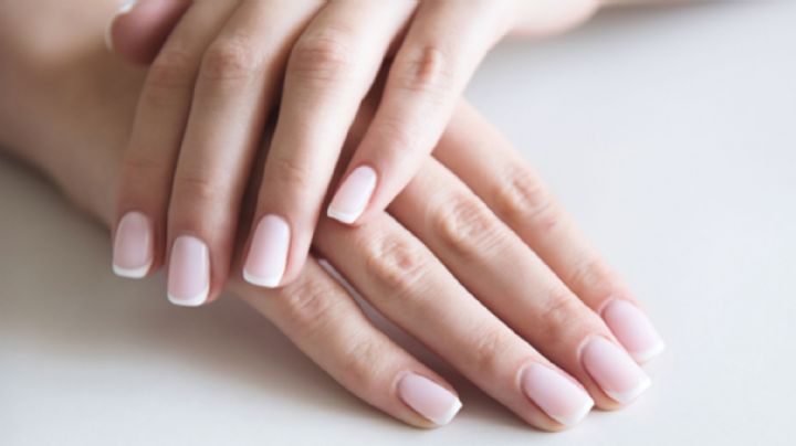 Manicura Americana: El diseño de uñas discreto, ideal para mujeres sencillas